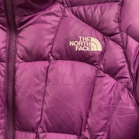 EUC The North Face Destiny down filled dark purple puffer jacket - Picture 4 of 17
